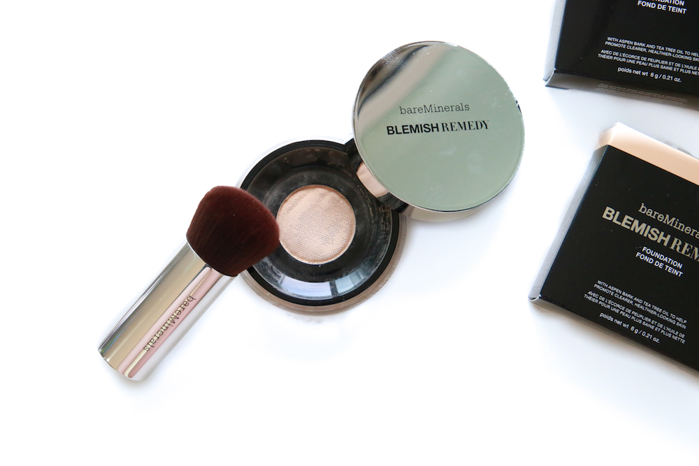 Bare-Minerals-foundation-makeup-blemish-remedy-review-swatch-beauty-blog-unterschied-original