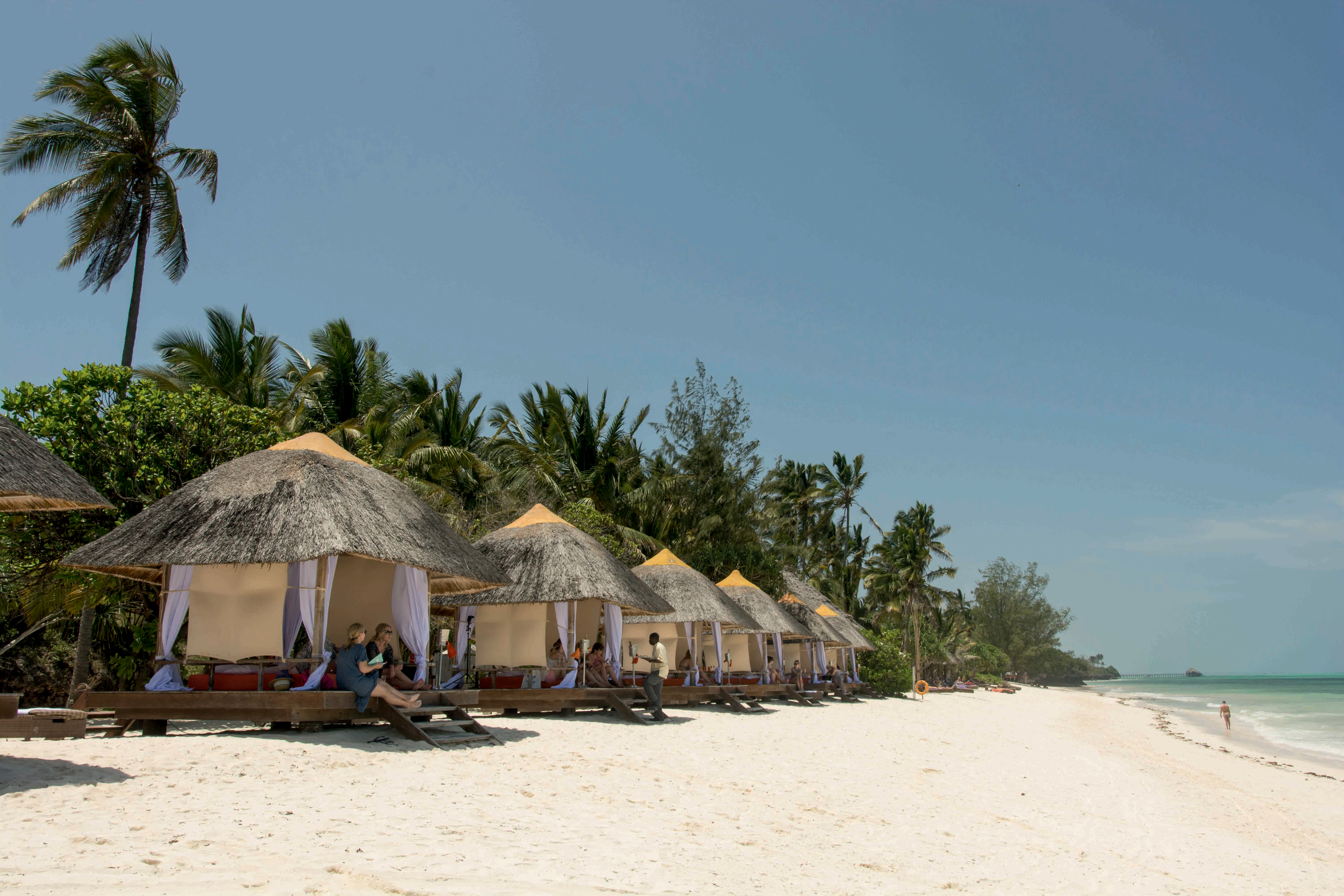 melia-resort-hotel-zanzibar-private-beach-summer-palms