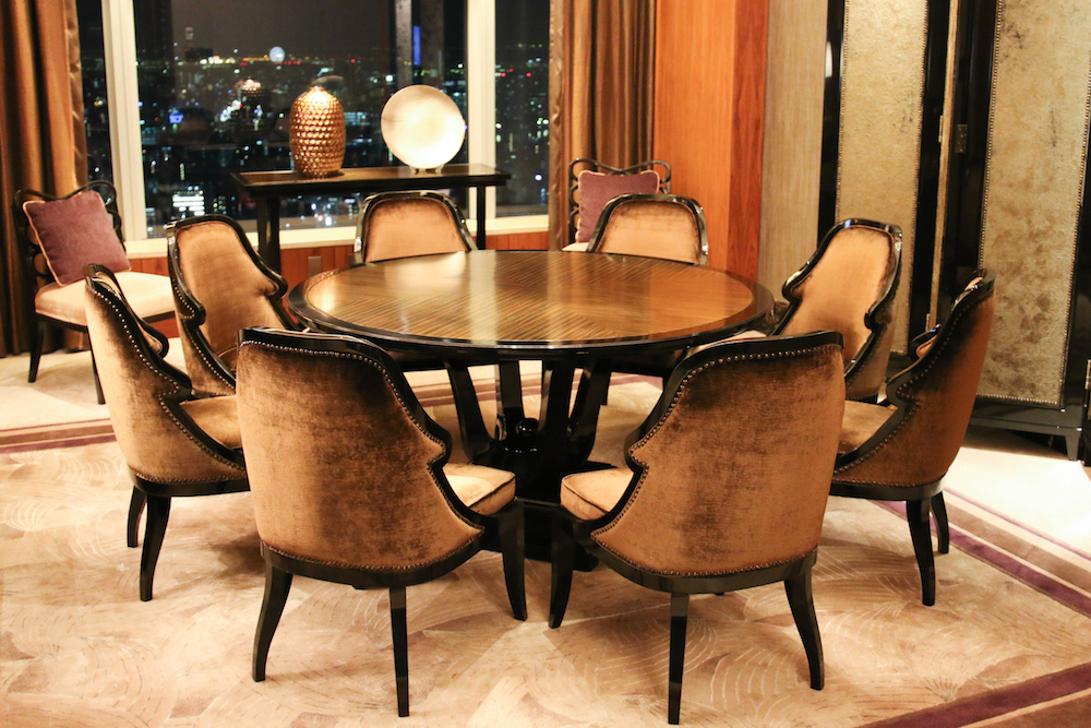 shangri_la-suite-living-room-dining-review