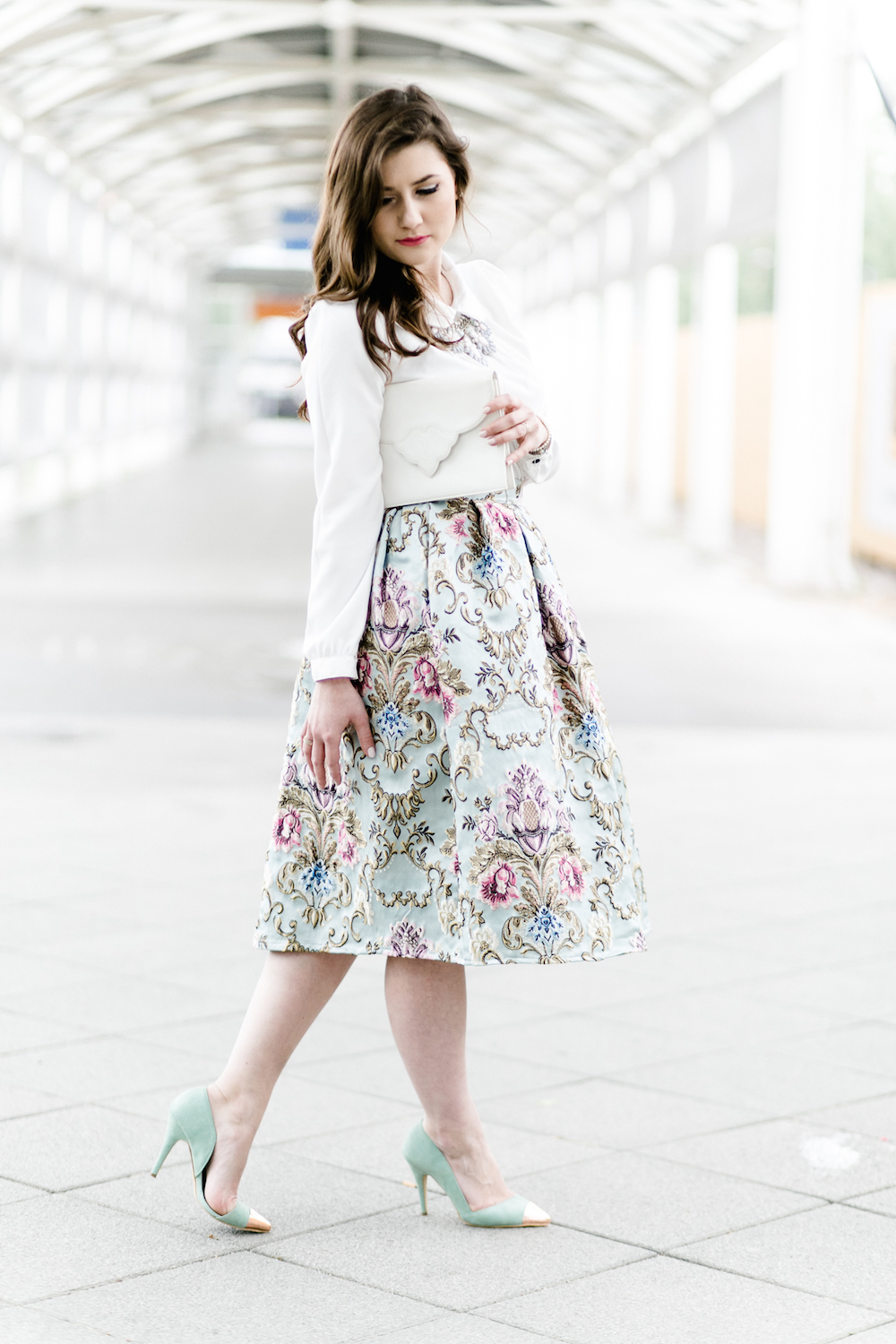 Midi Skirt Outfit