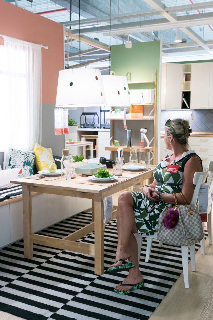 Ikea_Ludwigsburg_2018_buntes_esszimmer Sara Bow